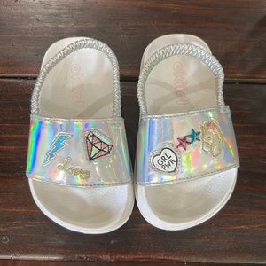 Rainbow slide w decals and elastic back sz 6